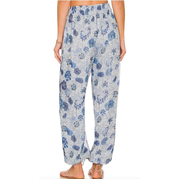 NWT Tularosa Belen Pant in Belen Batik Floral Blue Small - Picture 3 of 8